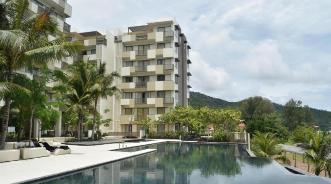 Apartment By The Sea *