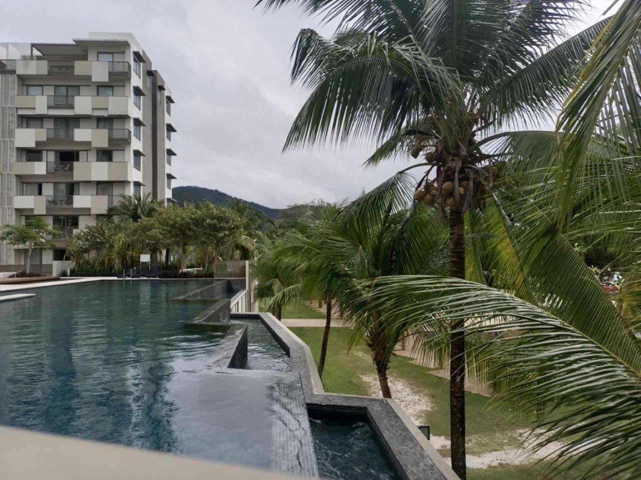 Apartment By The Sea